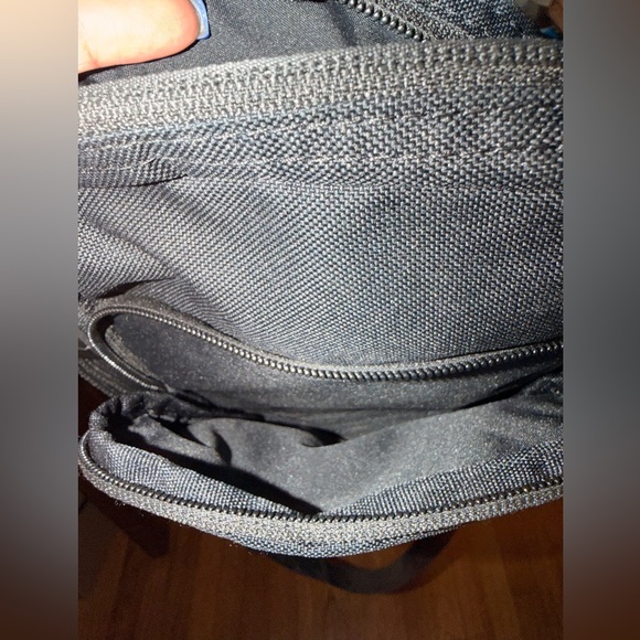 Nike Heritage Crossbody Bag (4L) - Picture 5 of 6